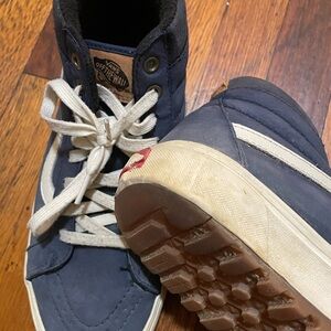 Van’s blue suede high top
Men’s size  9.5